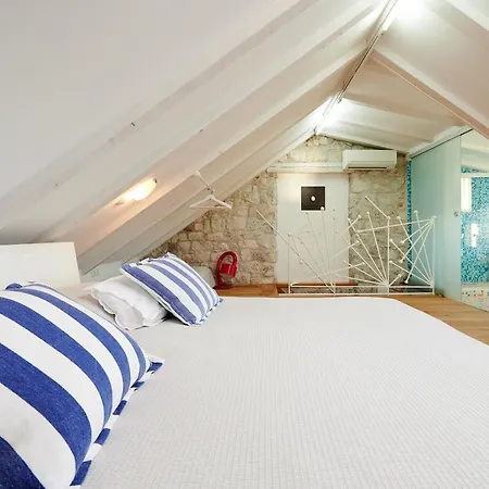 Domus Maritima Τρογκίρ