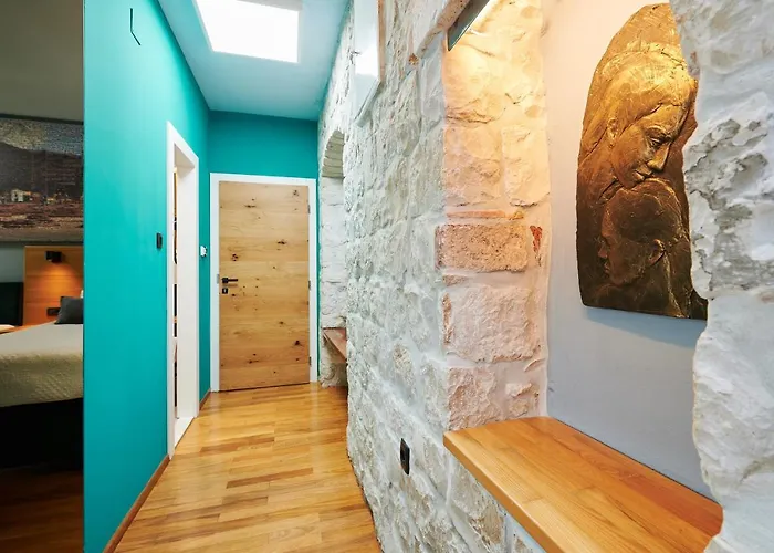 Domus Maritima 3* Τρογκίρ