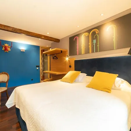 Domus Maritima 3*