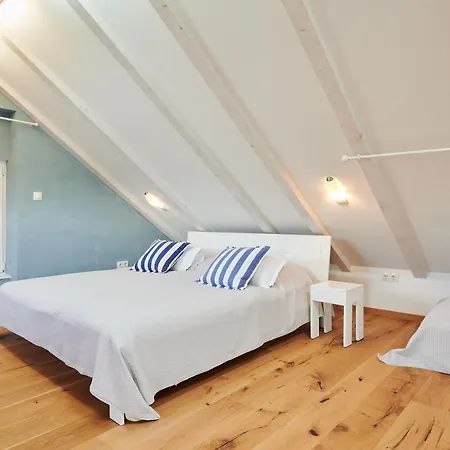 Domus Maritima 3* Trogir