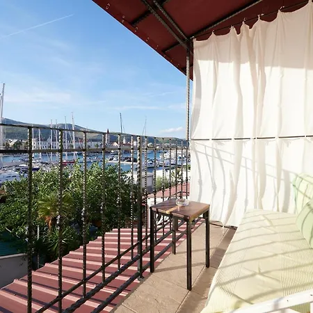 Domus Maritima 3*