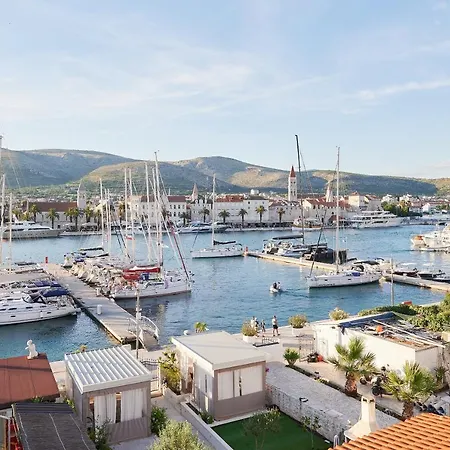 Domus Maritima Hotel
