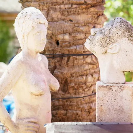 Domus Maritima Hotell