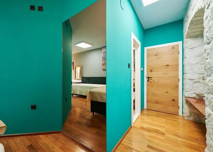 Domus Maritima Szálloda