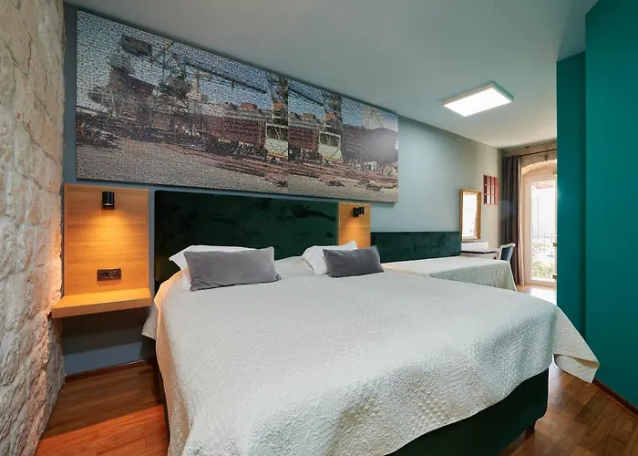 Domus Maritima Szálloda 3*